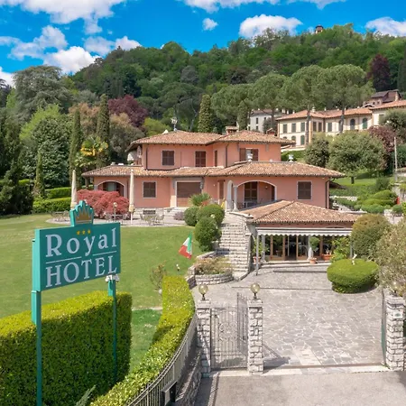 Royal Hotel 3*