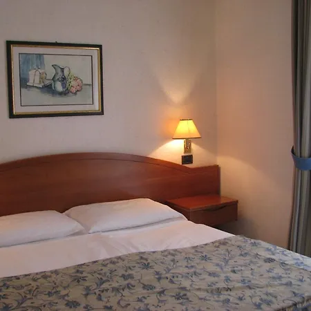 Hotel Royal 3*