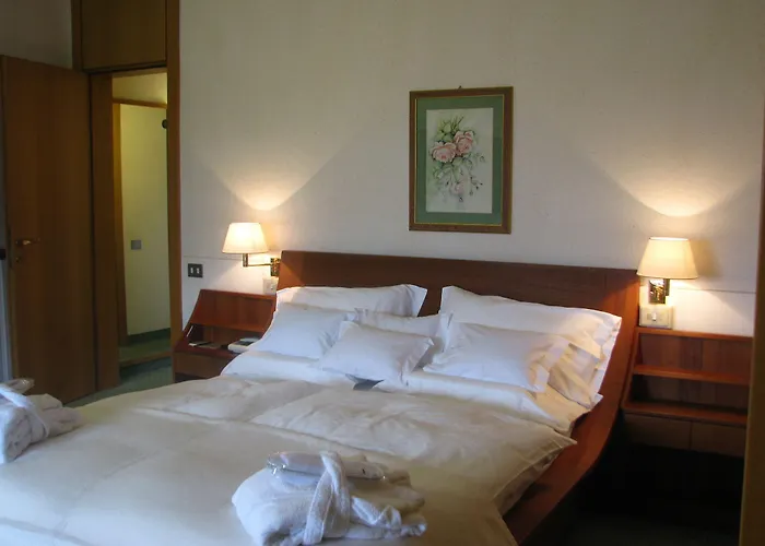 Royal 3* Menaggio